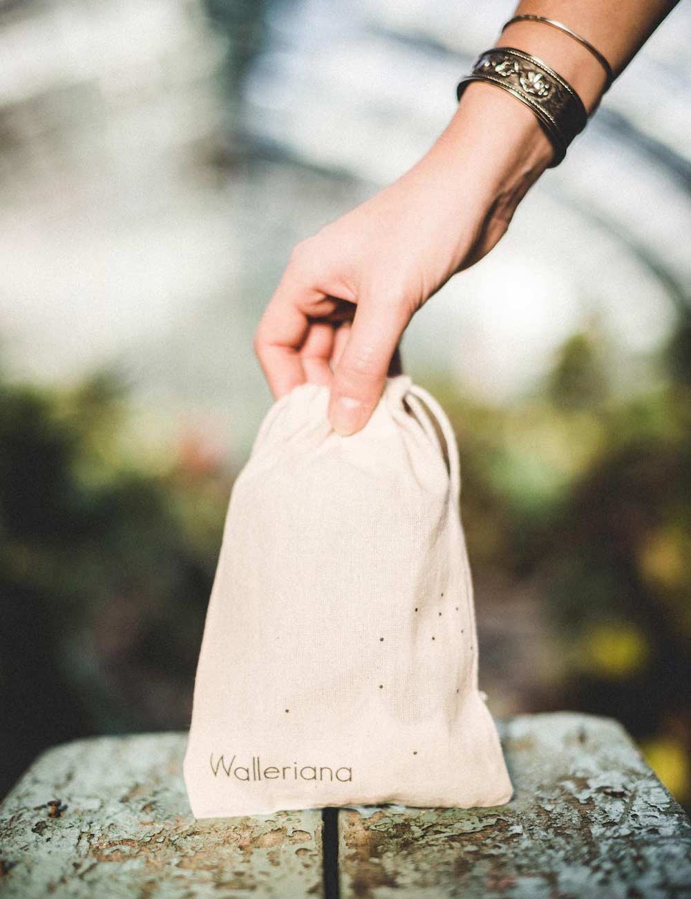 Walleriana clutch for tights - to carry & protect them at all times